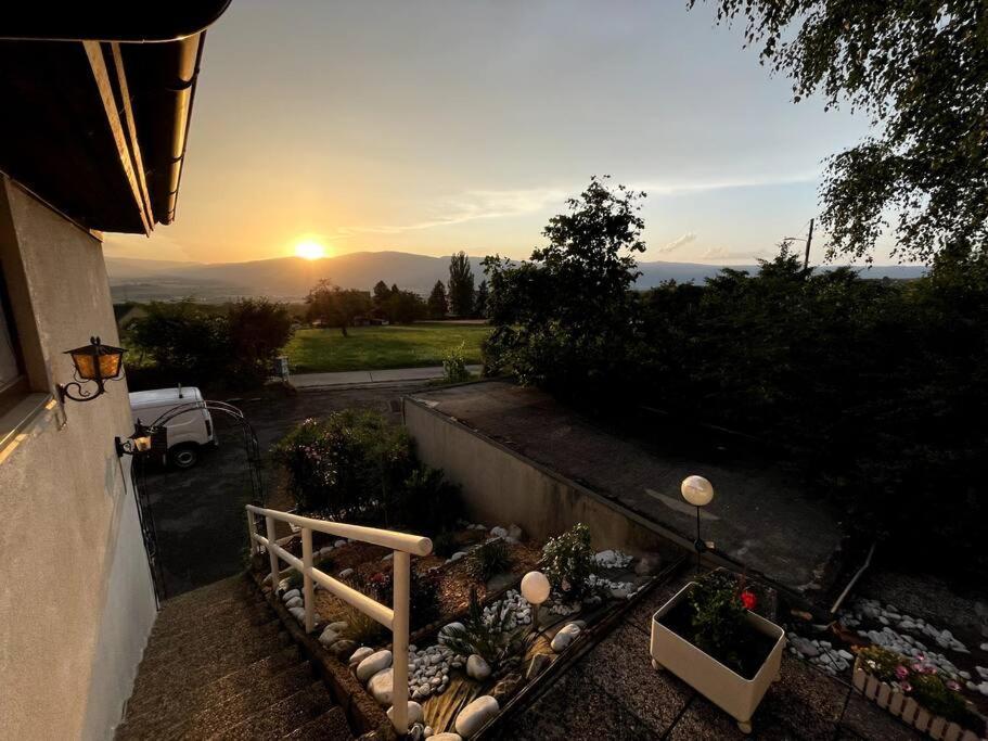 Joli Appartement Paisible Corcelles-sur-Chavornay Esterno foto
