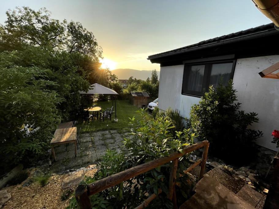 Joli Appartement Paisible Corcelles-sur-Chavornay Esterno foto